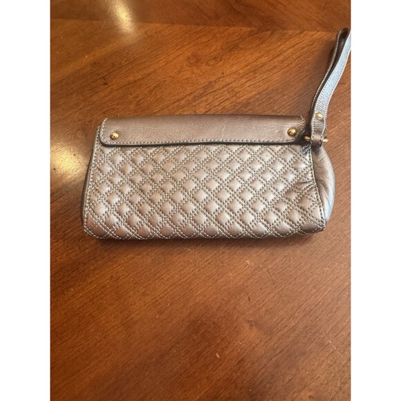 Marc Jacob’s Clutch - Picture 10 of 12